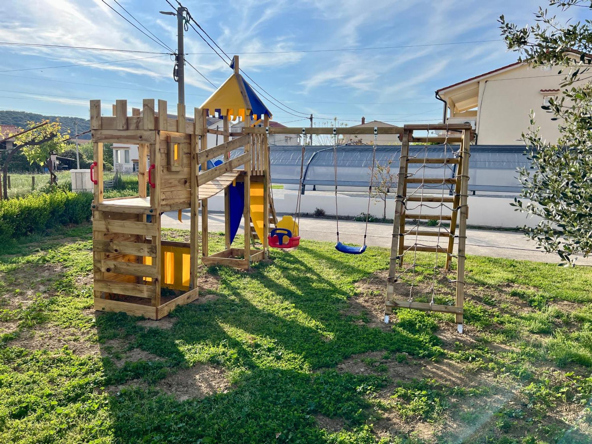Apartments Piculjan Лопар Екстер'єр фото